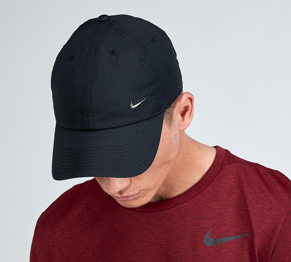 Nike Heritage 86 Swoosh Cap | Black